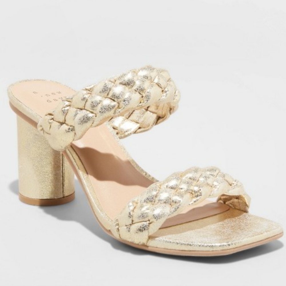 💕New a New day Women's Heels Gold 3.25 inch heel slip on Sandals. Brand new!